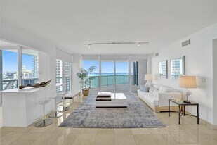 6301 Collins Ave in Miami Beach, FL - Building Photo