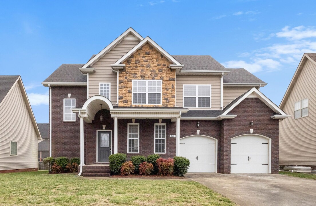 3100 Twelve Oaks Blvd in Clarksville, TN - Foto de edificio