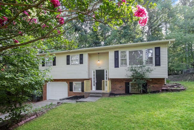property at 816 Klyce St