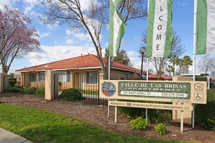 Valle De Las Brisas - Seniors Only 62+ in Madera, CA - Building Photo