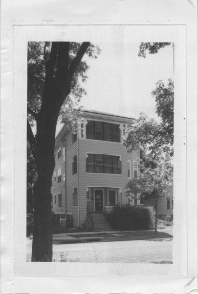 1123 Elizabeth St, Unit APT2 in Madison, WI - Foto de edificio - Building Photo