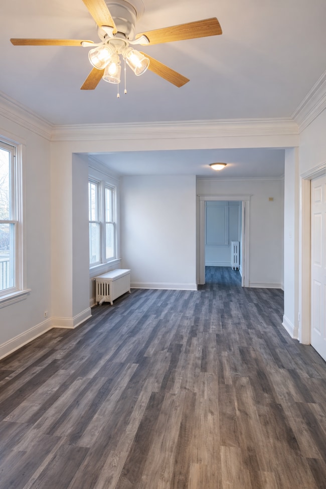 1244 W 97th Pl in Chicago, IL - Foto de edificio - Building Photo