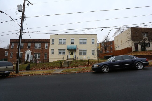 2609 30th St SE in Washington, DC - Foto de edificio - Building Photo