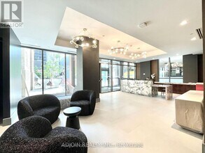 8-3508 Widmer St in Toronto, ON - Building Photo - Building Photo