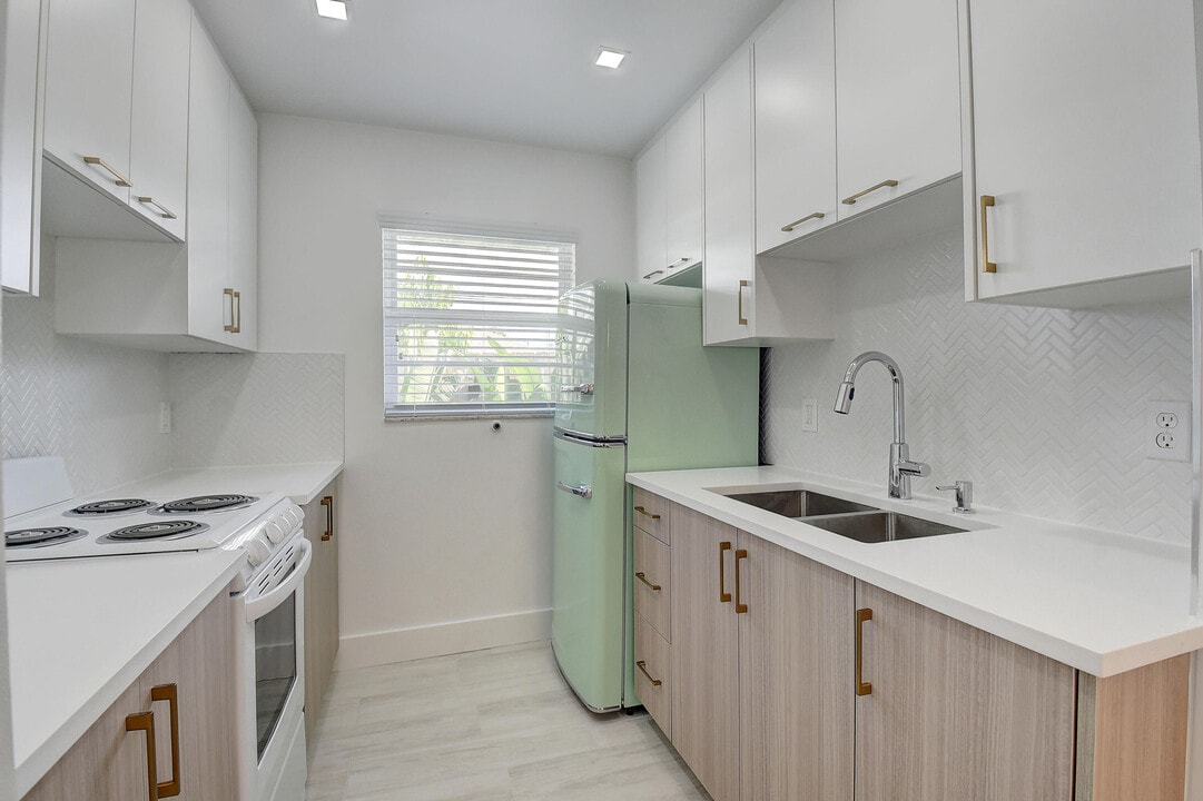 502 N H St in Lake Worth Beach, FL - Building Photo