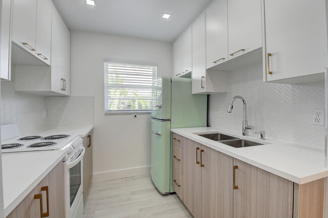 property at 502 N H St