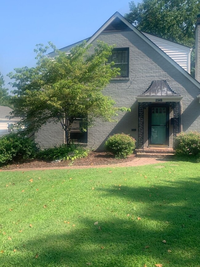 property at 2546 Woodcreek Rd