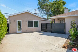 21037 Costanso St in Los Angeles, CA - Building Photo - Building Photo