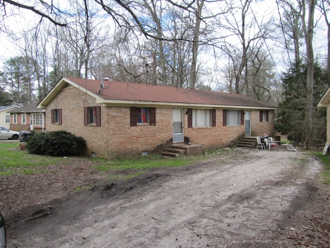 McIver Street Duplexes in Zebulon, NC - Building Photo - Building Photo