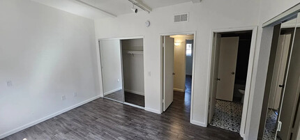 5445 Corteen Pl in Valley Village, CA - Building Photo - Building Photo