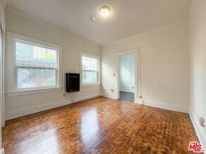 434 S Rampart Blvd in Los Angeles, CA - Foto de edificio - Building Photo