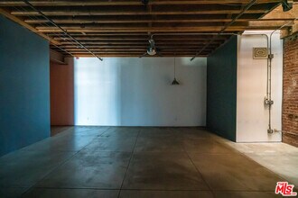 100 W 5th St-Unit -3D in Long Beach, CA - Building Photo - Building Photo