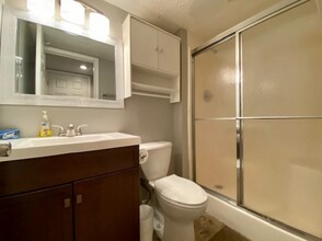 9578 S Lake Ridge Dr, Unit 168 in Bloomington, IN - Building Photo - Building Photo