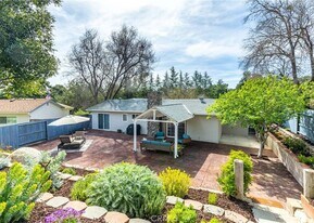 5395 Dolores Ave in Atascadero, CA - Building Photo