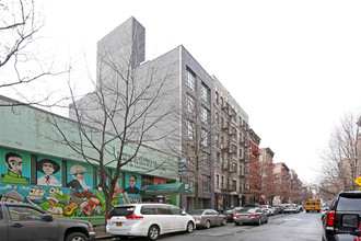 536 E 13th St in New York, NY - Building Photo - Building Photo