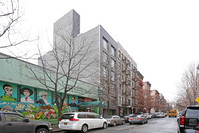 536 E 13th St in New York, NY - Foto de edificio - Building Photo