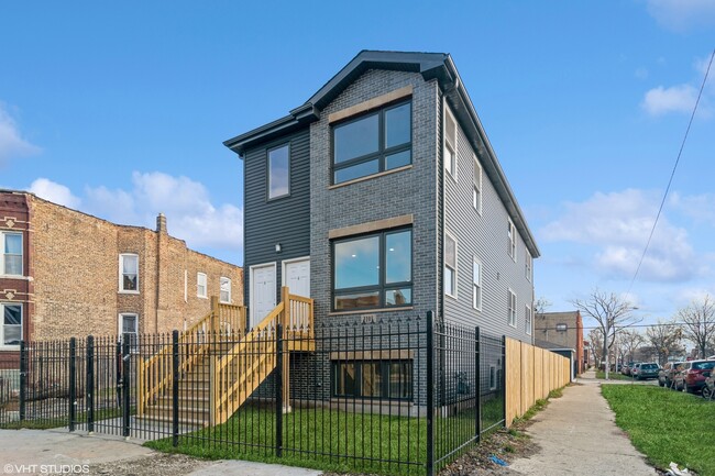 property at 1101 N Lawndale Ave