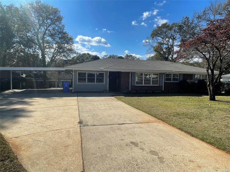 103 Colonial Ct in Prattville, AL - Building Photo