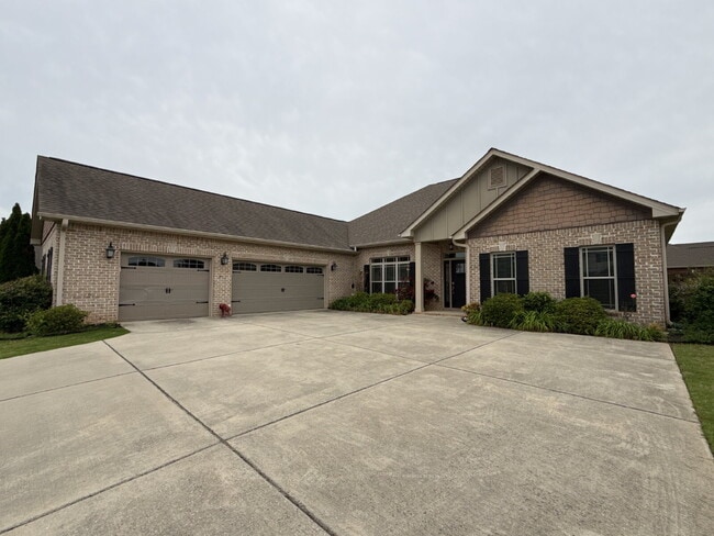 20 Crimson Cloud SW in Huntsville, AL - Building Photo - Building Photo