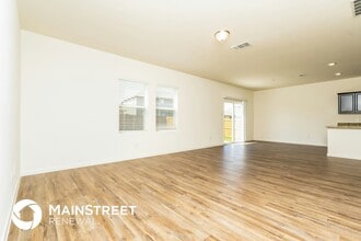 453 Canoe Way in Crowley, TX - Building Photo - Building Photo