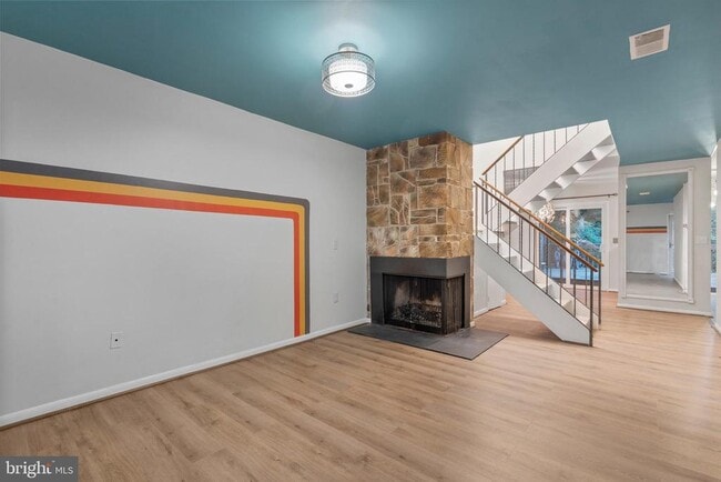 11330 Headlands Ct in Reston, VA - Building Photo - Building Photo