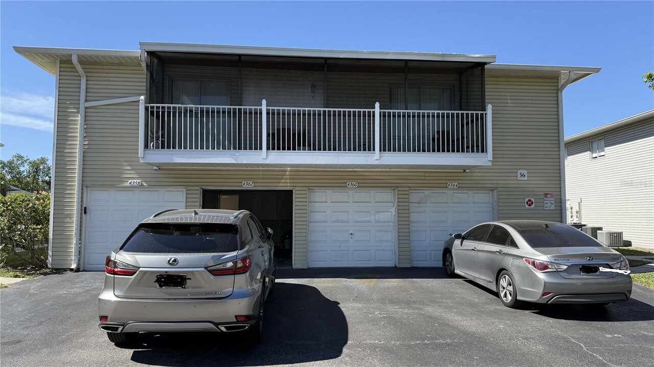 4362 Shadow Crest Pl in Orlando, FL - Building Photo