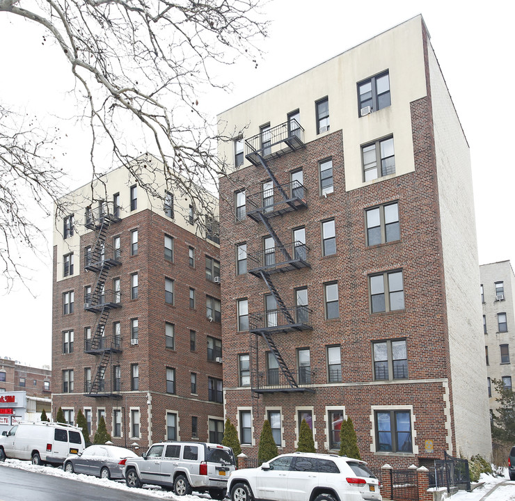 8615 Fort Hamilton Pky in Brooklyn, NY - Building Photo