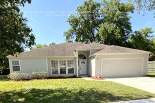 7842 Mactavish Way S in Jacksonville, FL - Building Photo