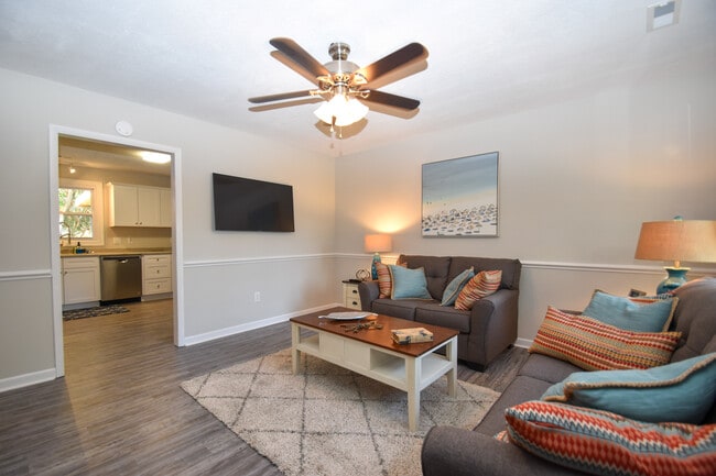 4609 Trafalgar Rd in Wilmington, NC - Building Photo - Building Photo