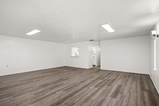 1105 Calle Mesquite in Bernalillo, NM - Building Photo - Building Photo