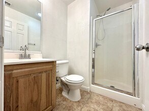 7341 San Pablin St in Las Vegas, NV - Building Photo - Building Photo