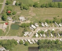 1568-1600 Lenox New Lyme Rd in Jefferson, OH - Building Photo