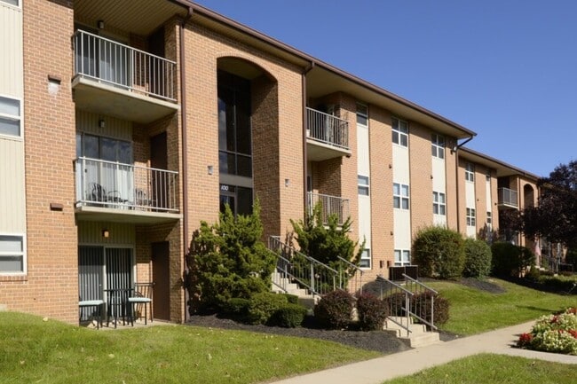 Woodsdale Apartments