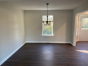 132 Mayfield Ct in Hiram, GA - Foto de edificio - Building Photo