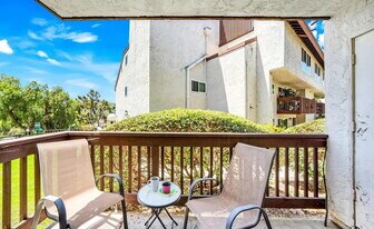 6171 Rancho Mission Rd in San Diego, CA - Building Photo