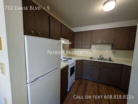 712 Chase Blvd in Sun Prairie, WI - Building Photo