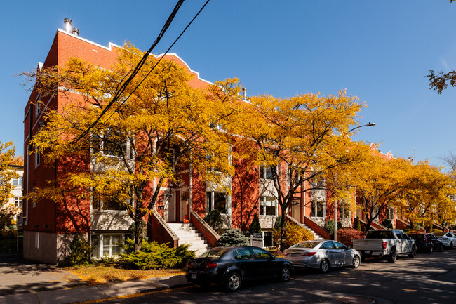 1033 Rielle Rue in Verdun, QC - Building Photo - Building Photo