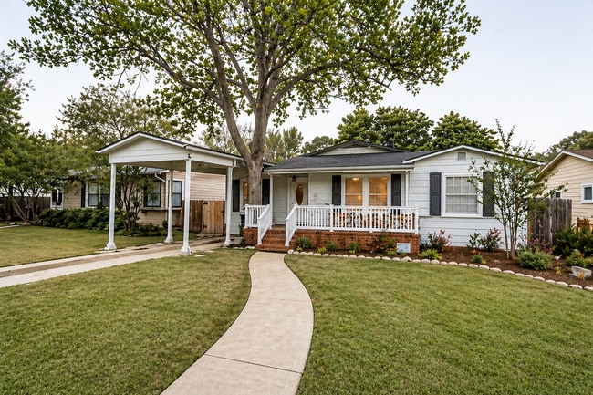 417 Brees Blvd