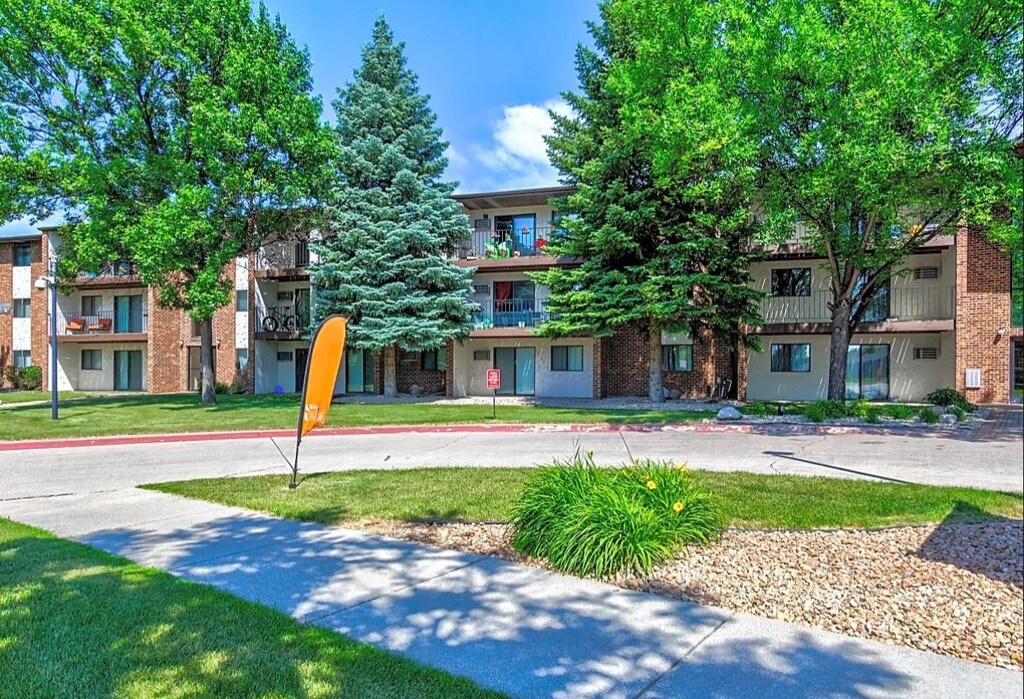 Ridgewood Apartments Grand Forks, ND Apartments