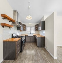 11377 Osborne Pl in Sylmar, CA - Building Photo - Building Photo