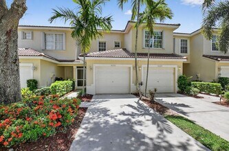 8020 Briantea Dr in Boynton Beach, FL - Building Photo - Building Photo