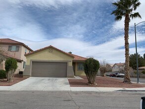 5096 Shadow Valley St in Las Vegas, NV - Building Photo - Building Photo