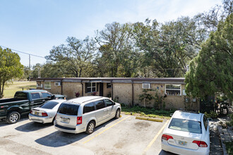 2503-2505 Irene St in Lutz, FL - Building Photo - Building Photo