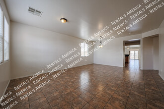 7406 W Carter Rd in Phoenix, AZ - Building Photo - Building Photo