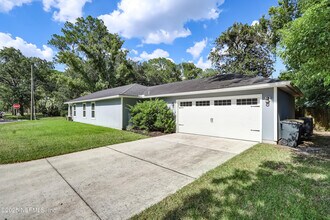 4566 Kerle St in Jacksonville, FL - Building Photo - Building Photo