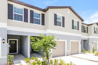 2175 Great Sapphire Ln in Lutz, FL - Building Photo - Building Photo