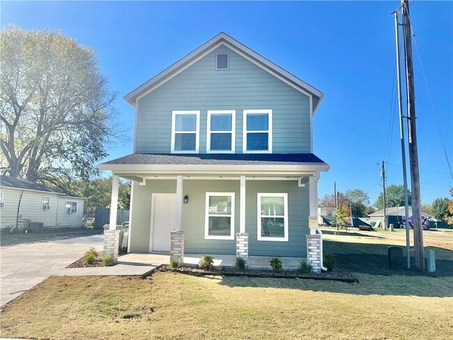 506 Park St in Springdale, AR - Foto de edificio - Building Photo