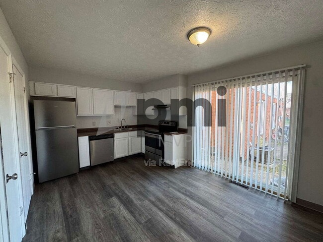 property at 4056 Carlton Ave