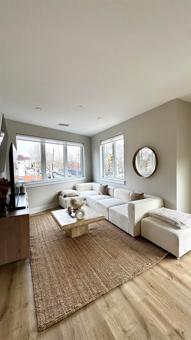 203-205 Randolph Ave in Jersey City, NJ - Building Photo - Building Photo