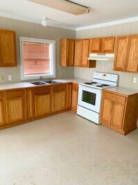 4111 La-31, Unit B photo'